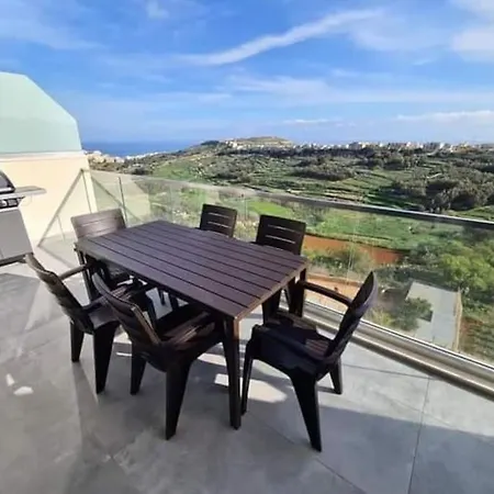 Lovely With Beautiful View With Communal Pool By 360 Estates Apartment