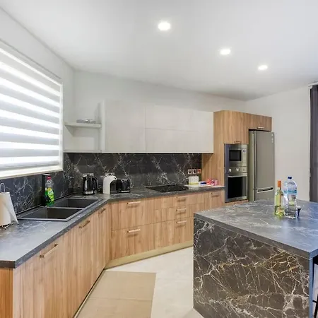 Apartment Lovely With Beautiful View With Communal Pool By 360 Estates