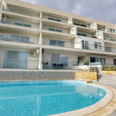 Lovely With Beautiful View With Communal Pool By 360 Estates Apartment Xagħra