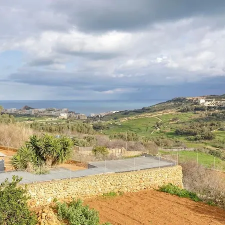 Lovely With Beautiful View With Communal Pool By 360 Estates