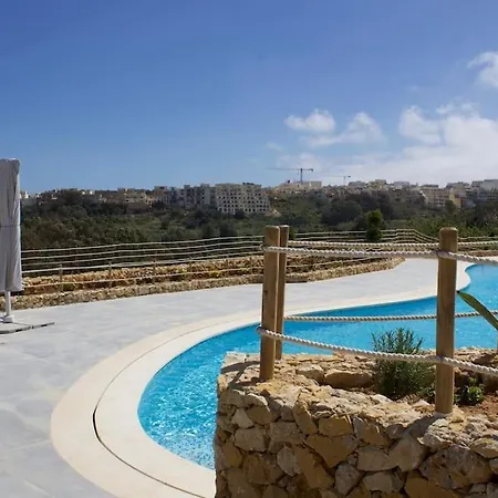 Lovely With Beautiful View With Communal Pool By 360 Estates Apartment