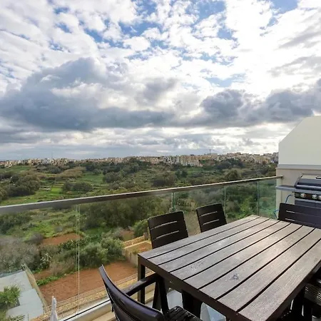 Lovely With Beautiful View With Communal Pool By 360 Estates Xagħra
