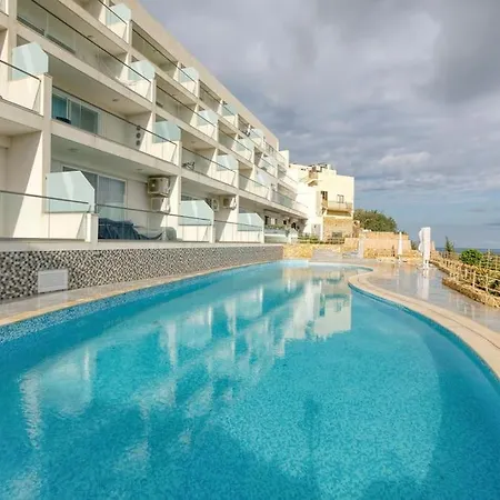 Lovely With Beautiful View With Communal Pool By 360 Estates Apartamento *
