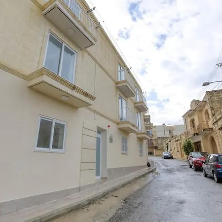 Lovely With Beautiful View With Communal Pool By 360 Estates