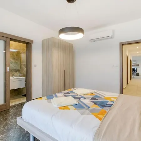 Lovely With Beautiful View With Communal Pool By 360 Estates Xagħra